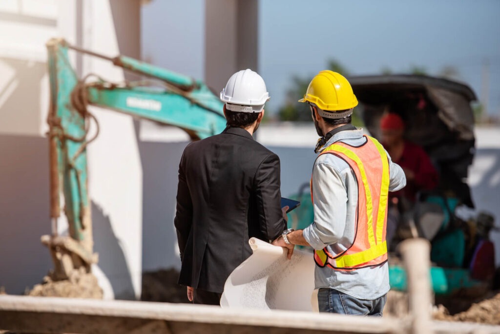 Professionnels du bâtiment sur un chantier